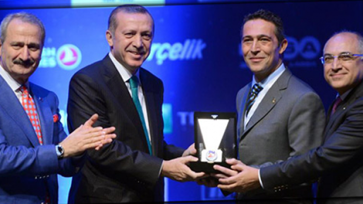 Ali Koç’a ödülünü Erdoğan verdi