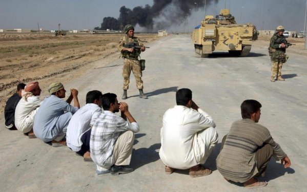 Irak'ın Anbar eyaletindeki Ubaydi bölgesinde 2005'te düzenlenen Çelik Perde Operasyonu.