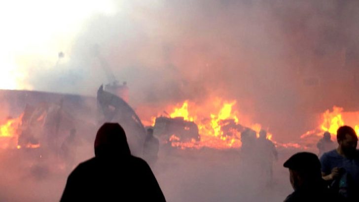 İstanbul’da büyük yangın! Esenyurt’taki fabrika yangını, yan fabrikalara da sıçradı