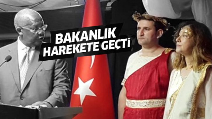 29 Ekim töreninde Yunan kıyafeti giyen Türk Büyükelçi geri çağrıldı
