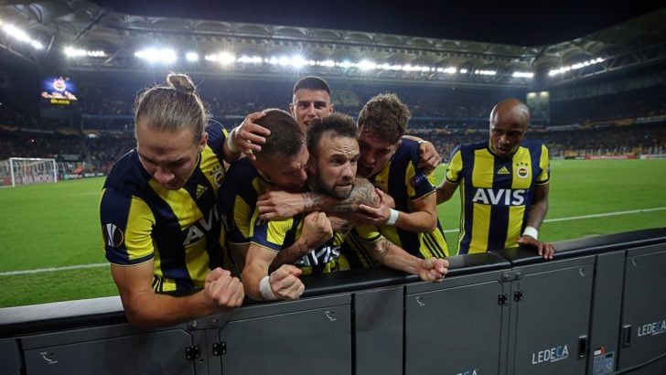 Valbuena’nın yıldızlaştığı maç Fenerbahçe’nin galibiyetiyle sonuçlandı