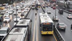 İstanbul Şirinevler’de metrobüs arızalandı