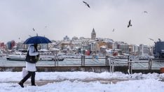 İstanbul’da beklenen kar yağışı başladı (İstanbul 5 günlük haritalı hava durumu)