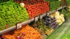 Marketlerde sebze meyve fiyatları geriledi!