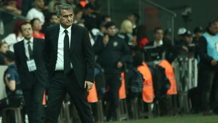 Beşiktaş 5 futbolcusuyla yollarını ayırdı!