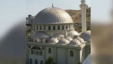 İzmir’deki camilere bu kez Selda Bağcan saldırısı