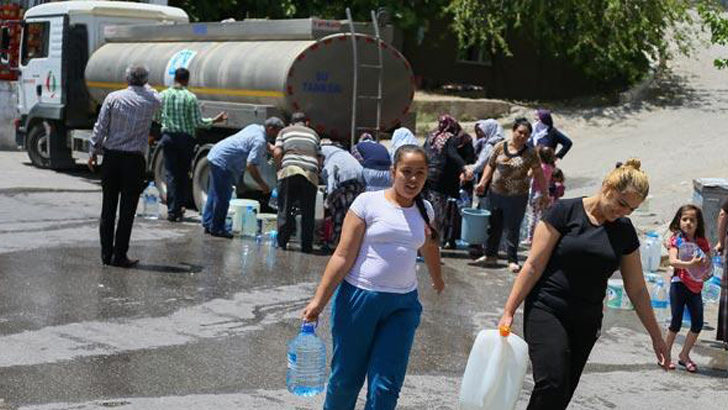 72 saate kadar susuz kalan İzmir’de suya yüzde 11.7 zam yapıldı