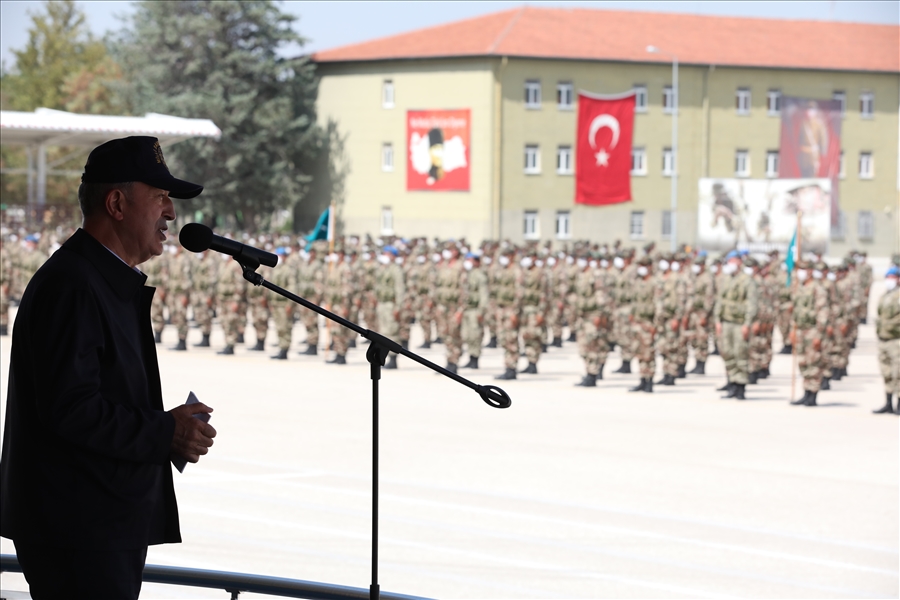 Millî Savunma Bakanı Akar ve TSK komuta kademesi komandoları ziyaret etti