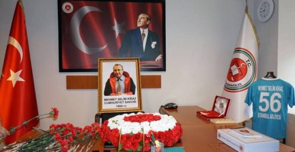 Adalet Bakanı Bozdağ’dan Şehit Savcı Mehmet Selim Kiraz için anma