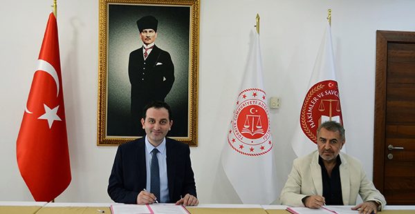 Antalya Kepez’de 50 yeni adliye lojmanı protokolü imzalandı